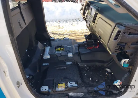 2018 Chevrolet Silverado 1500 Wt from USA, damaged, VIN 1GCNKNEH3JZ334046